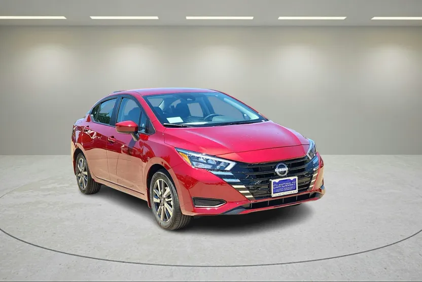 2025 Nissan Versa 1.6 SV photo 1