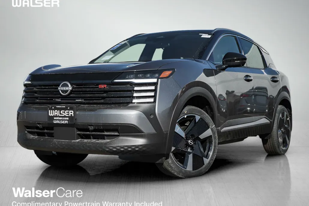 2025 Nissan Kicks SR photo 1