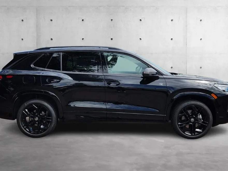 2025 Volkswagen Tiguan SE R-Line Black photo 1