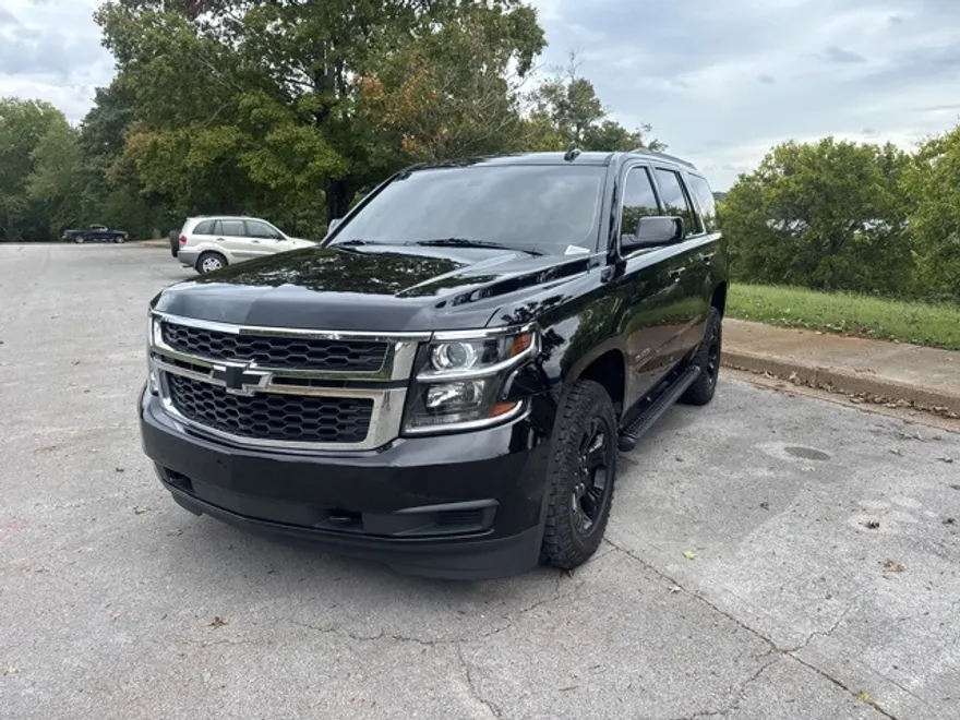 2019 Chevrolet Tahoe LS photo 1