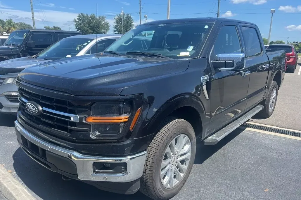 2024 Ford F-150 XLT photo 1