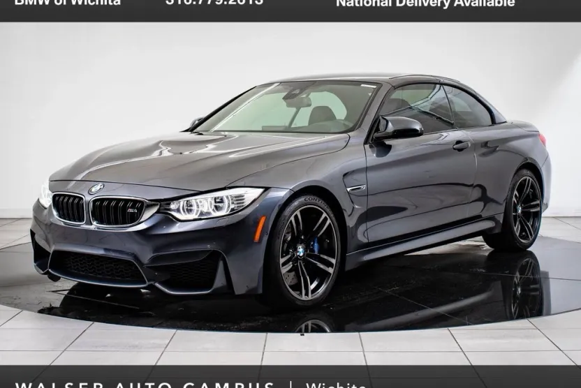 2015 Bmw M4 Convertible photo 1