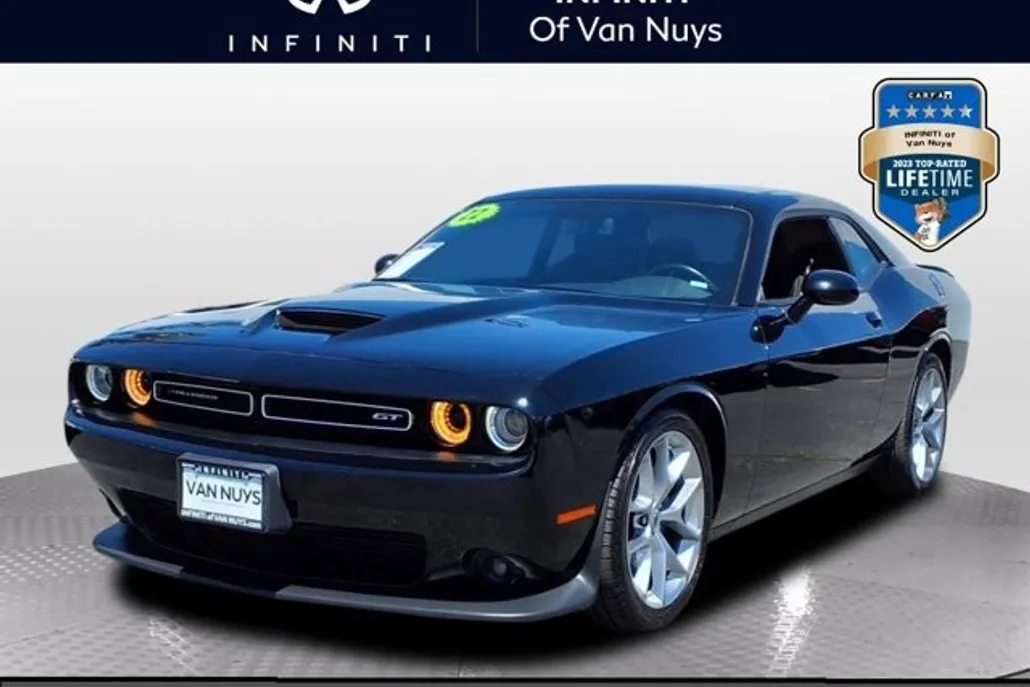 2022 Dodge Challenger GT photo 1