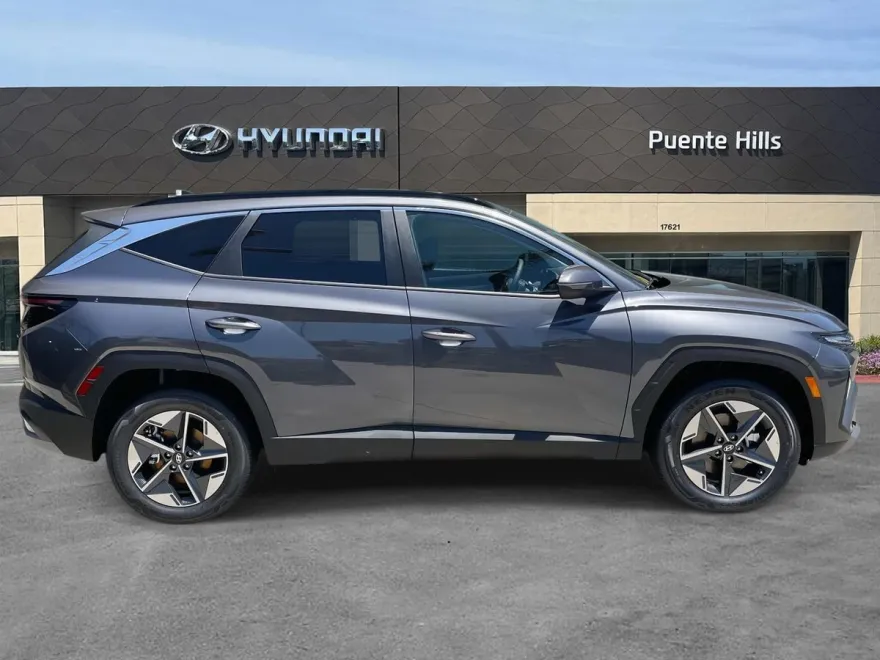 2025 Hyundai Tucson Hybrid SEL Convenience photo 1