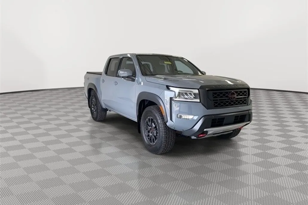 2024 Nissan Frontier PRO-4X photo 1