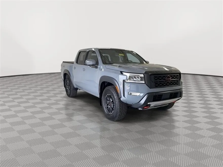 2024 Nissan Frontier PRO-4X photo 1