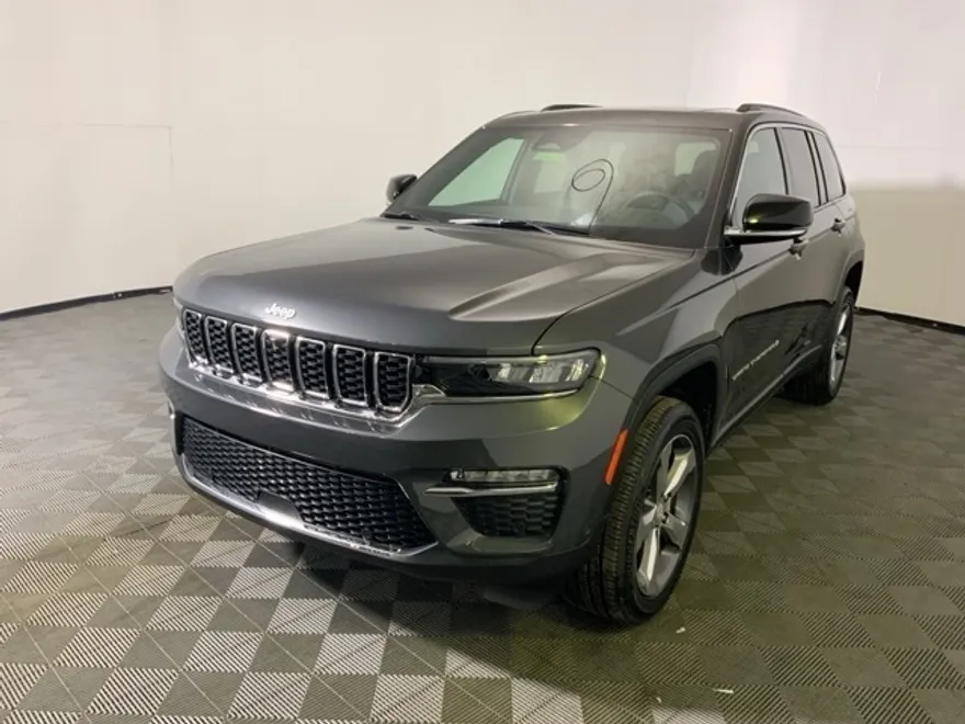 2025 Jeep Grand Cherokee Limited photo 1