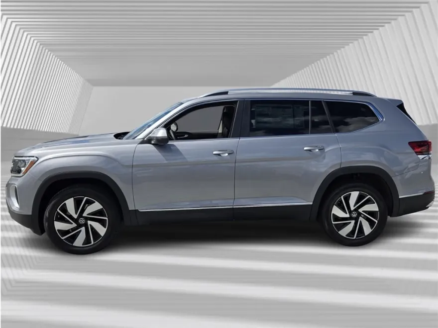 2026 Volkswagen Atlas SEL photo 1