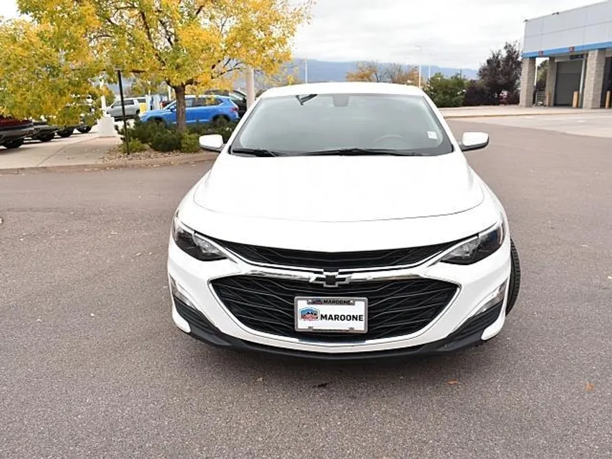 2022 Chevrolet Malibu RS photo 1