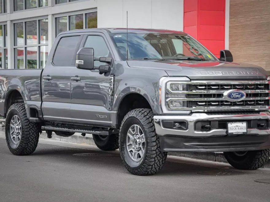 2024 Ford F-250 Lariat photo 1