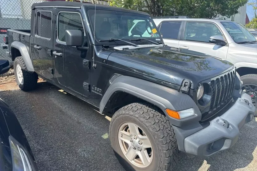 2020 Jeep Gladiator Sport photo 1