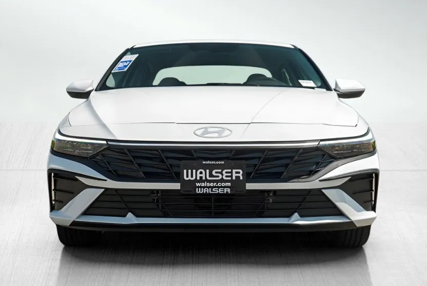 2025 Hyundai Elantra Hybrid Blue photo 1
