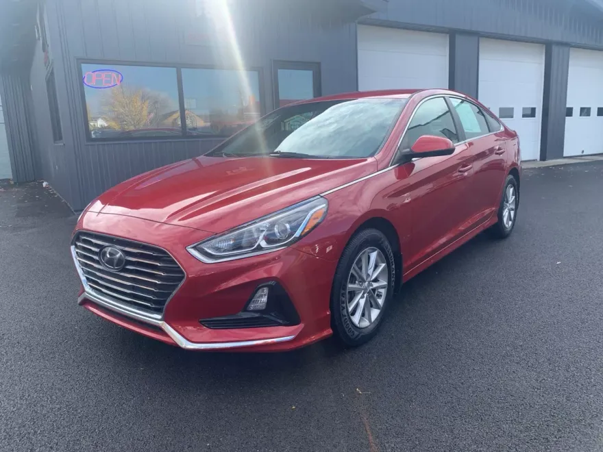 2019 Hyundai Sonata SE photo 1