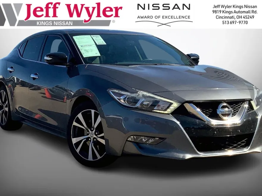 2017 Nissan Maxima SL photo 1