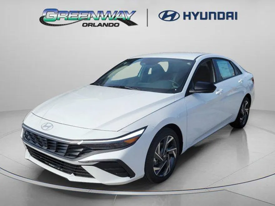 2025 Hyundai Elantra SEL Sport photo 1