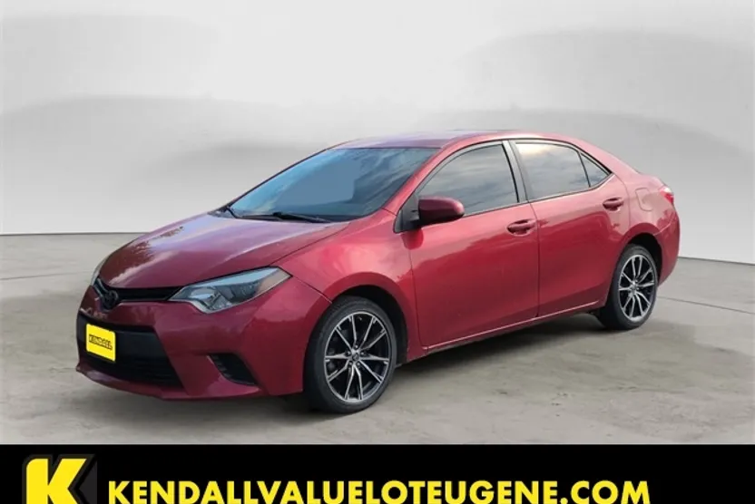 2014 Toyota Corolla LE photo 1