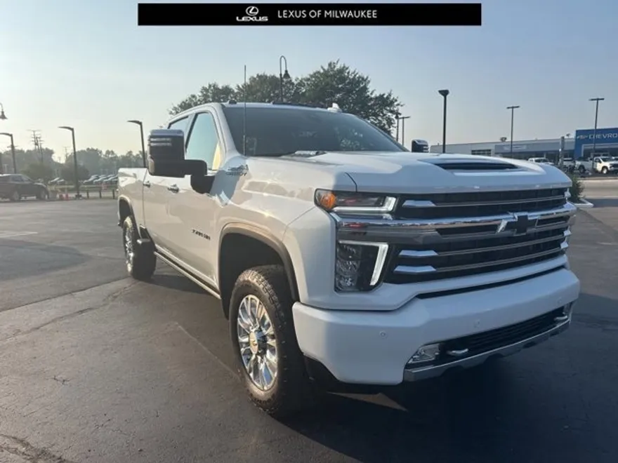 2023 Chevrolet Silverado 3500HD High Country photo 1