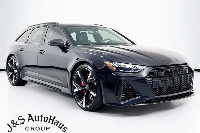 2022 Audi RS 6 Avant Base photo 1