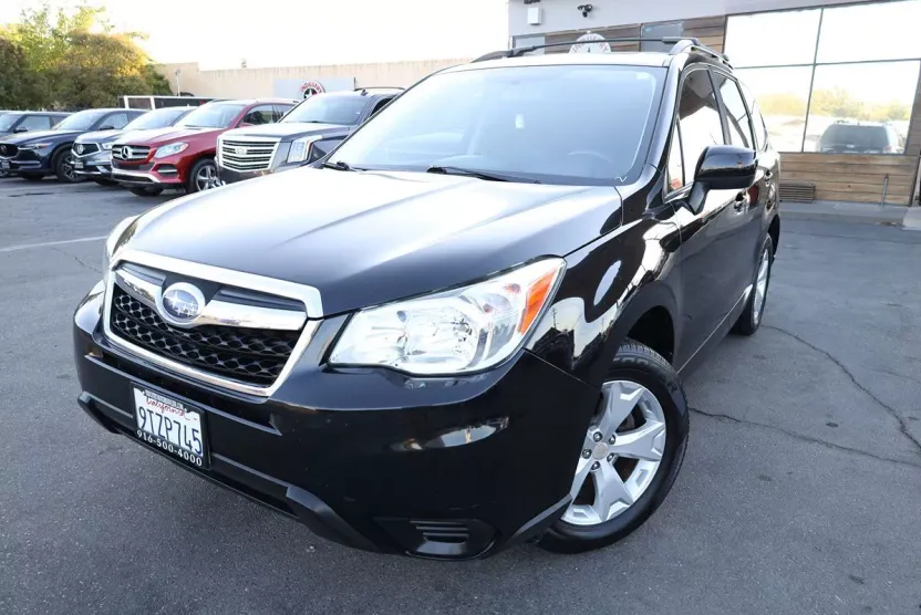 2016 Subaru Forester 2.5i Premium photo 1