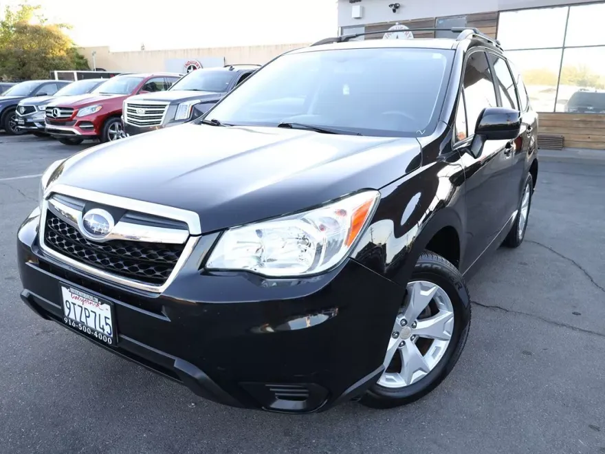 2016 Subaru Forester 2.5i Premium photo 1
