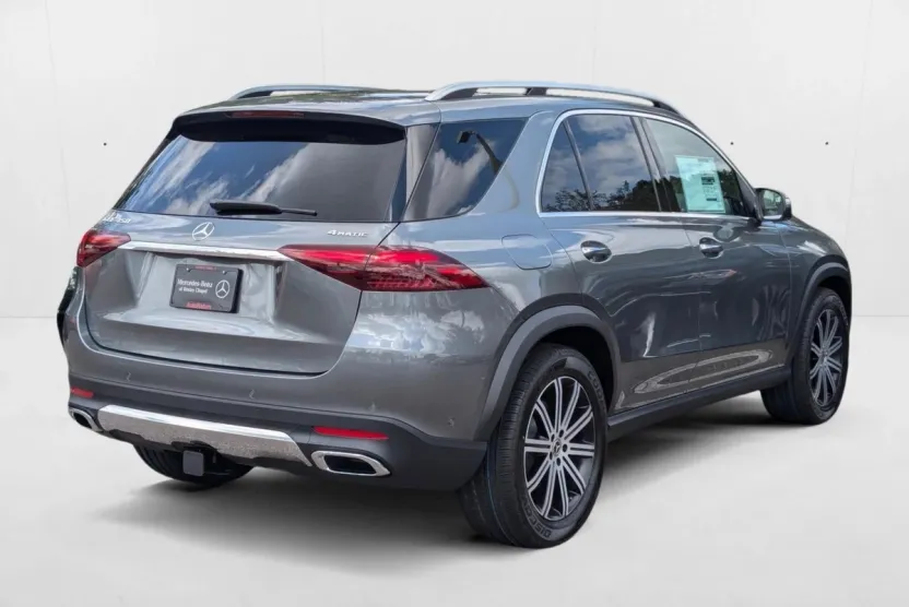 2025 Mercedes Benz GLE 450 4MATIC photo 1
