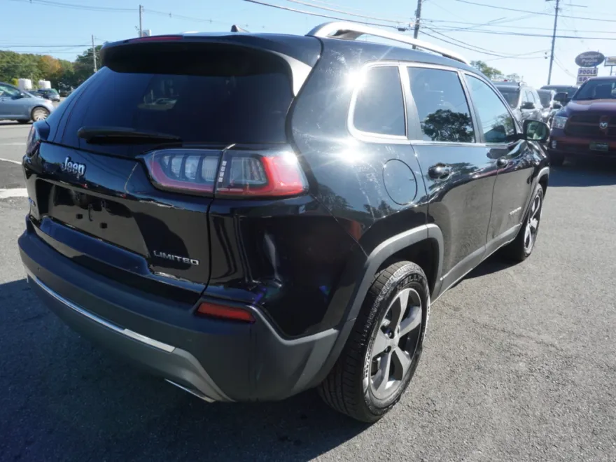 2019 Jeep Cherokee Limited photo 1