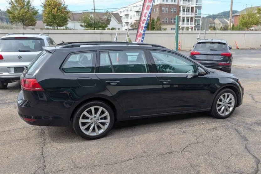 2016 Volkswagen Golf SportWagen TSI Limited TDI SEL photo 1