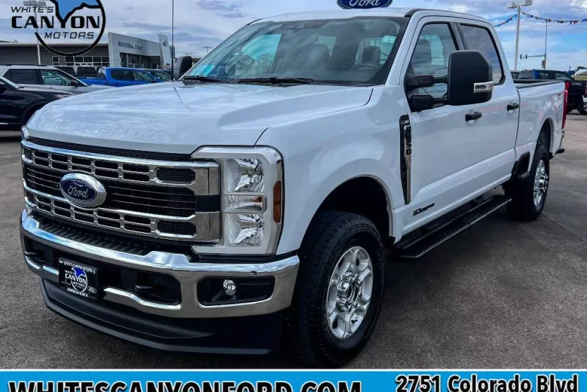 2026 Ford F-350 XLT photo 1