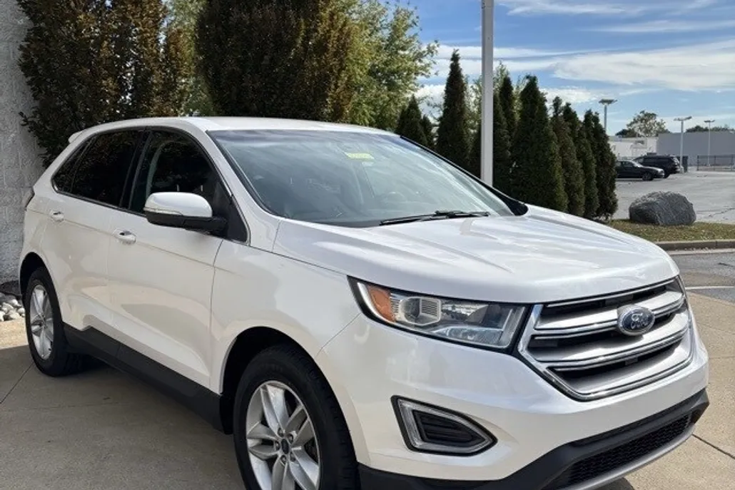 2016 Ford Edge SEL photo 1