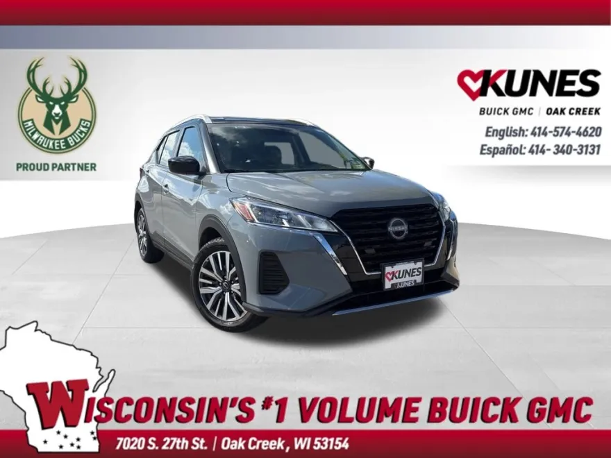 2023 Nissan Kicks SV photo 1