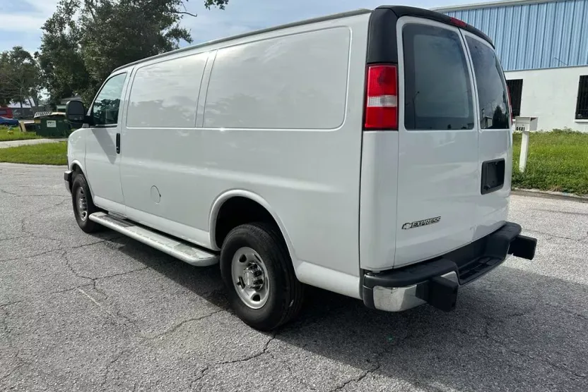 2024 Chevrolet Express Cargo Van 2500 photo 1