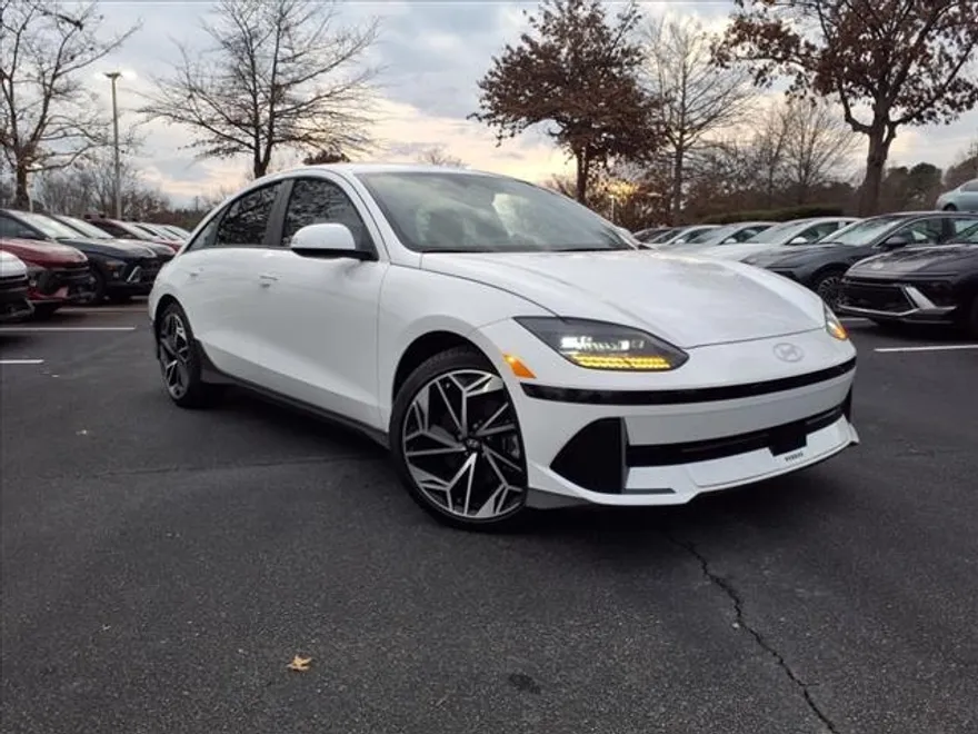 2024 Hyundai Ioniq 6 SEL photo 1
