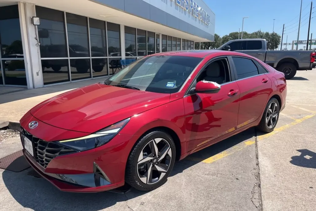 2023 Hyundai Elantra Hybrid Limited photo 1