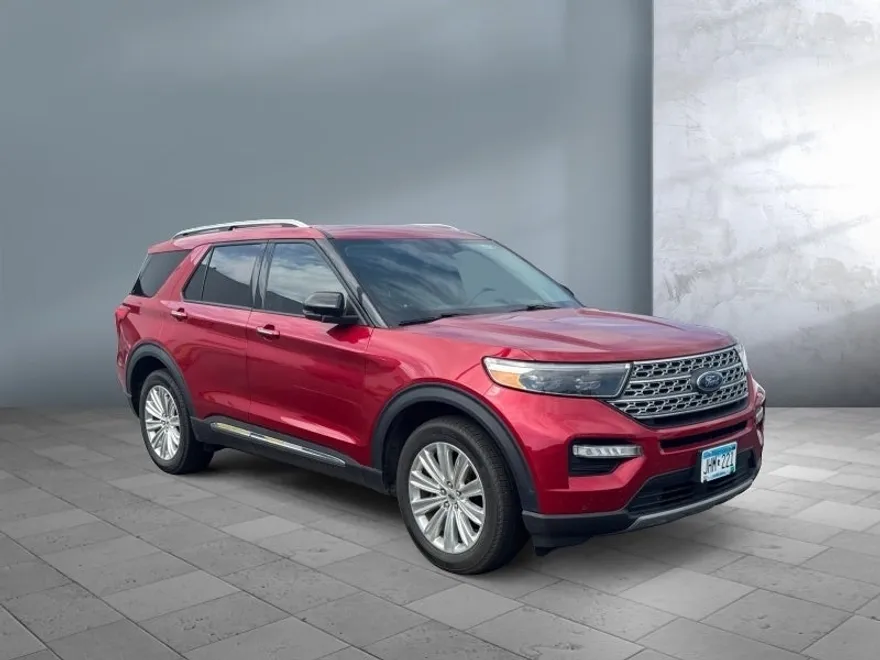 2022 Ford Explorer Limited photo 1