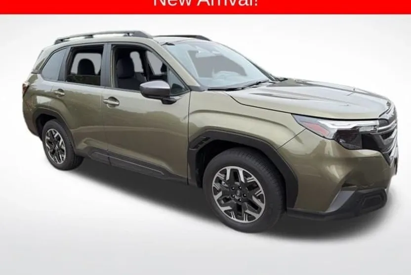 2025 Subaru Forester Premium Base photo 1