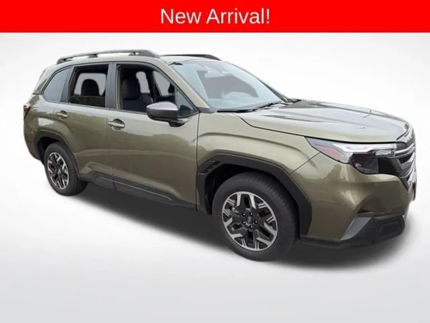2025 Subaru Forester Premium Base photo 1