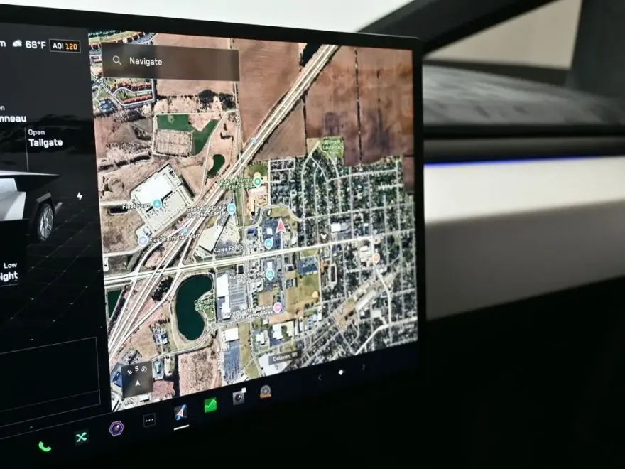 2024 Tesla Cybertruck Cyberbeast photo 18