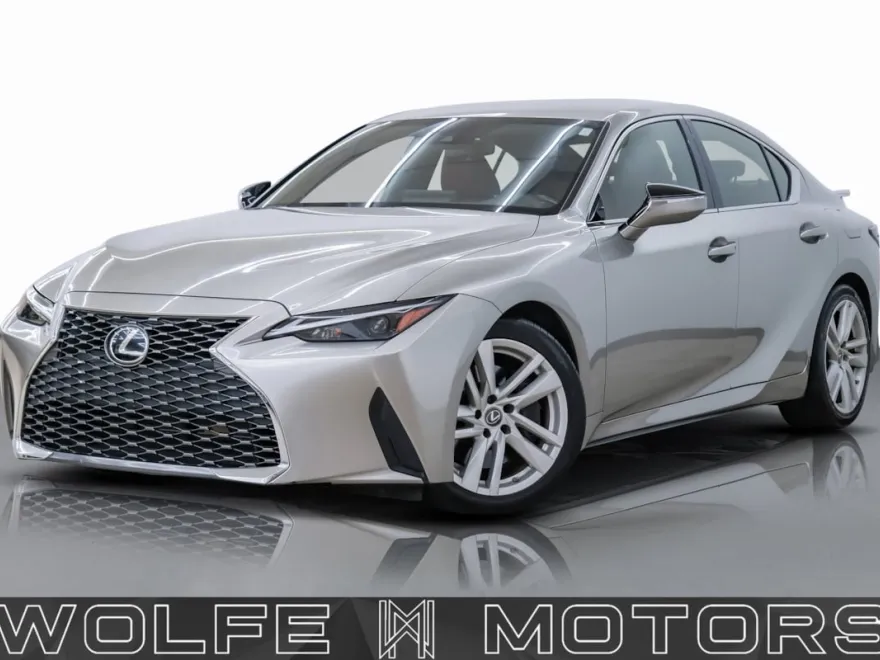 2022 Lexus IS 300 photo 1