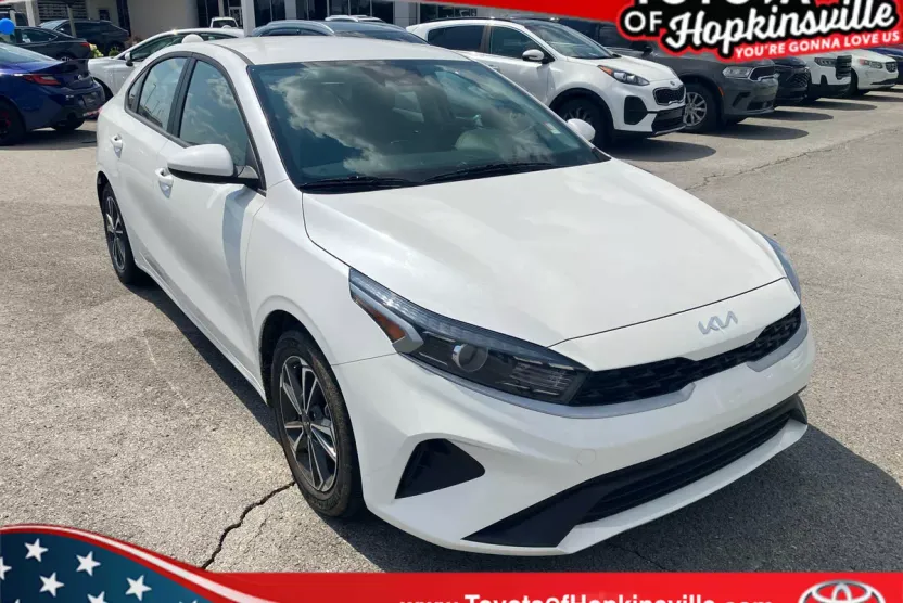 2024 Kia Forte LXS photo 1