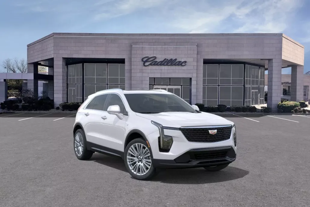 2025 Cadillac XT4 Premium Luxury photo 1