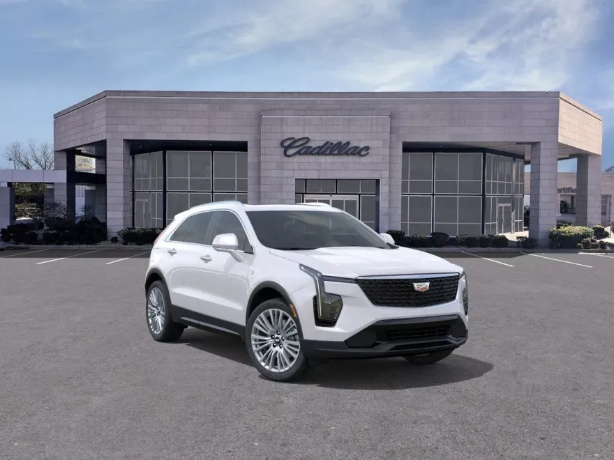2025 Cadillac XT4 Premium Luxury photo 1