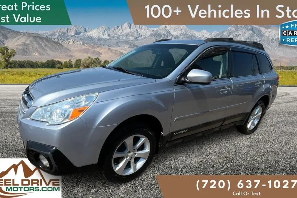 2013 Subaru Outback 2.5i Premium photo 1