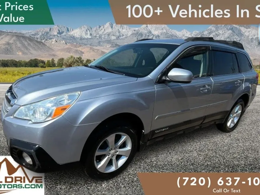 2013 Subaru Outback 2.5i Premium photo 1