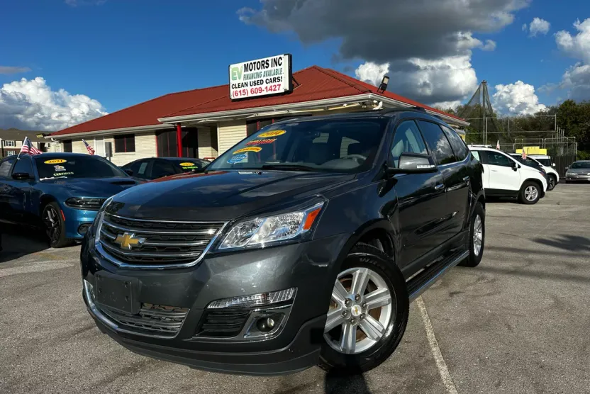 2014 Chevrolet Traverse 2LT photo 1