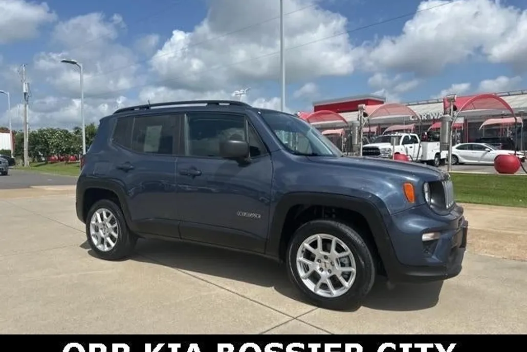 2022 Jeep Renegade Latitude photo 1