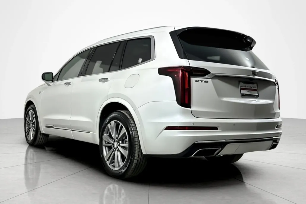 2022 Cadillac XT6 Premium Luxury photo 1