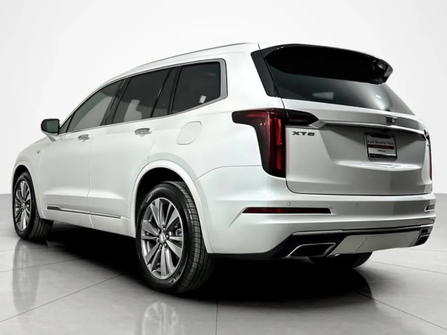 2022 Cadillac XT6 Premium Luxury photo 1