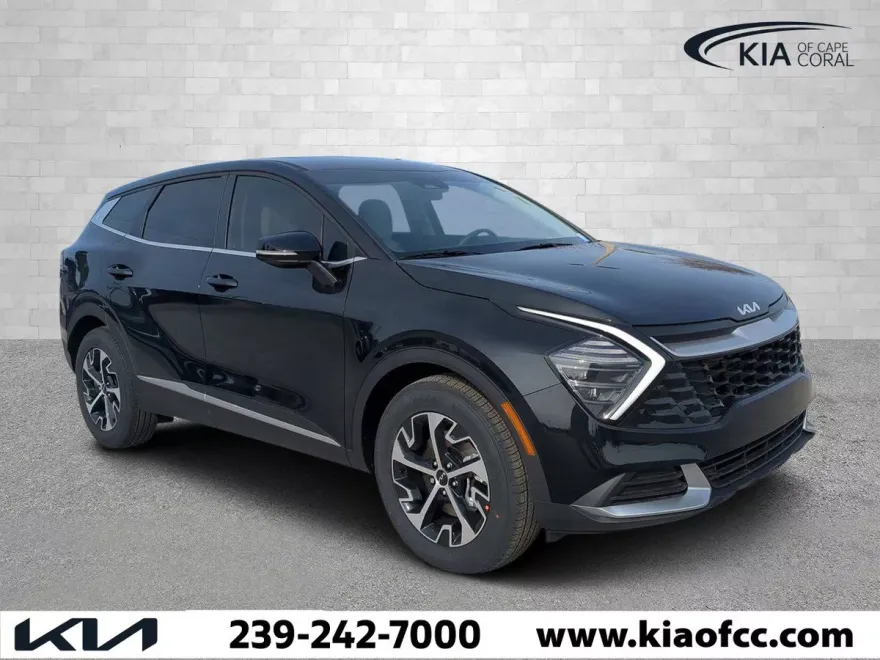 2025 Kia Sportage EX photo 1