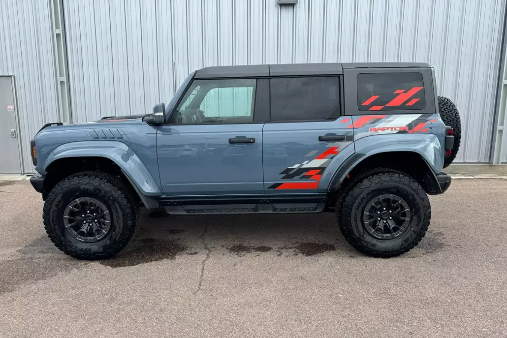 2024 Ford Bronco Raptor photo 1