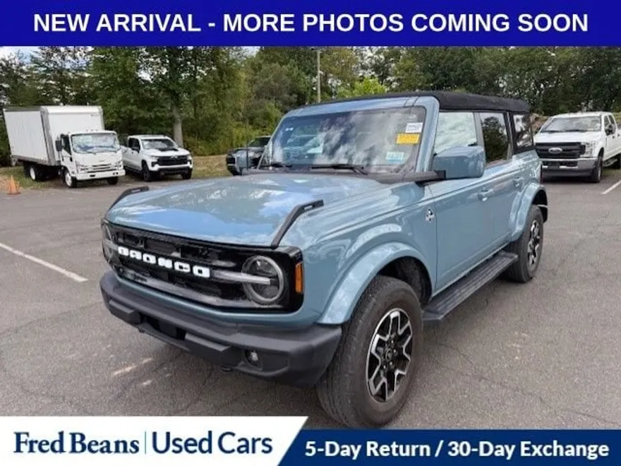 2021 Ford Bronco Base photo 1